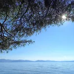 House - με μεγάλο κήπο Hébergement de vacances