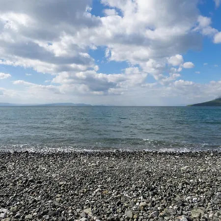 House - με μεγάλο κήπο بيت للعطل *