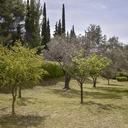 Hébergement de vacances House - με μεγάλο κήπο